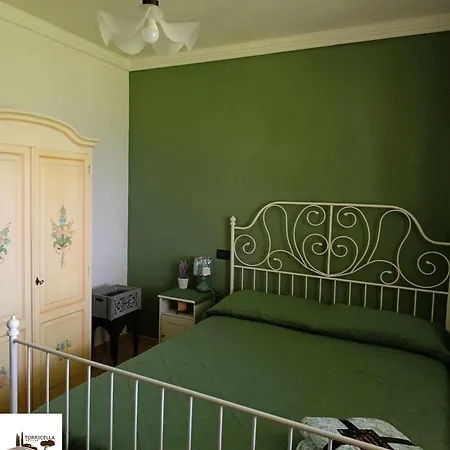Torricella Hosting Bed & Breakfast